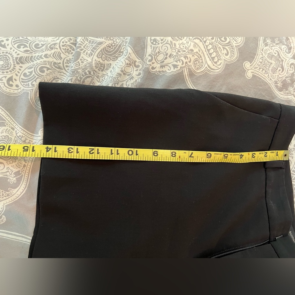 Banana Republic Black Dress Shorts Sleek Design - Picture 5 of 5